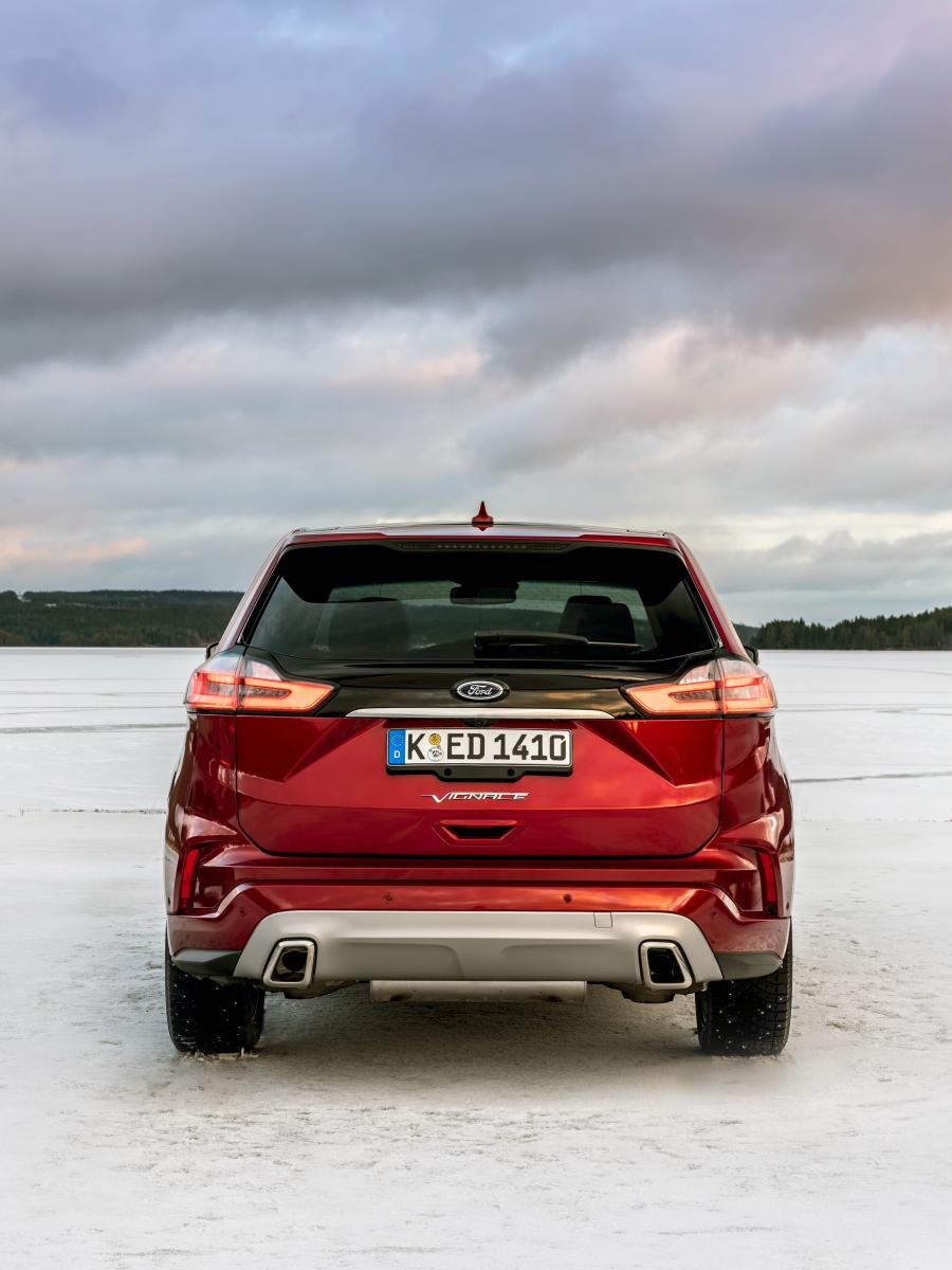 Ford Edge Vignale 2018 года  (EU) (фото 7 из 40)
